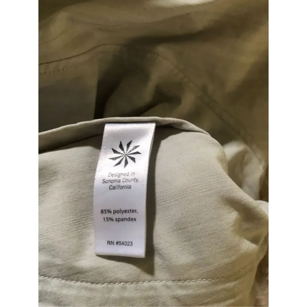 ATHLETA Sway Shorts, Drawstring Waist, Zipper Pockets, Size S